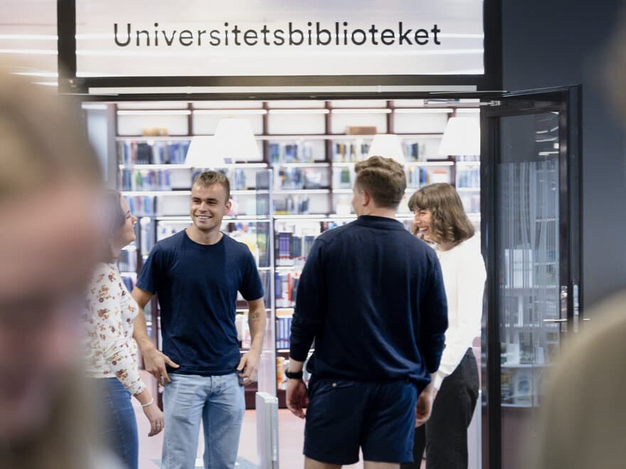 studenter på Universitetsbiblioteket NMBU