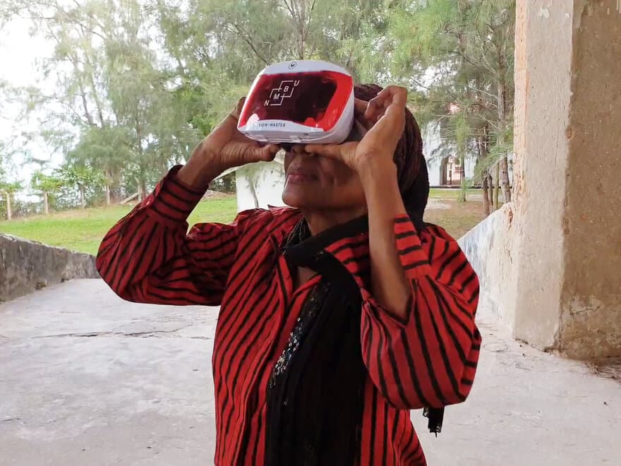 Med VR-brillene på kan du besøke steder og tider som ikke lengre er tilgjengelige for oss. 