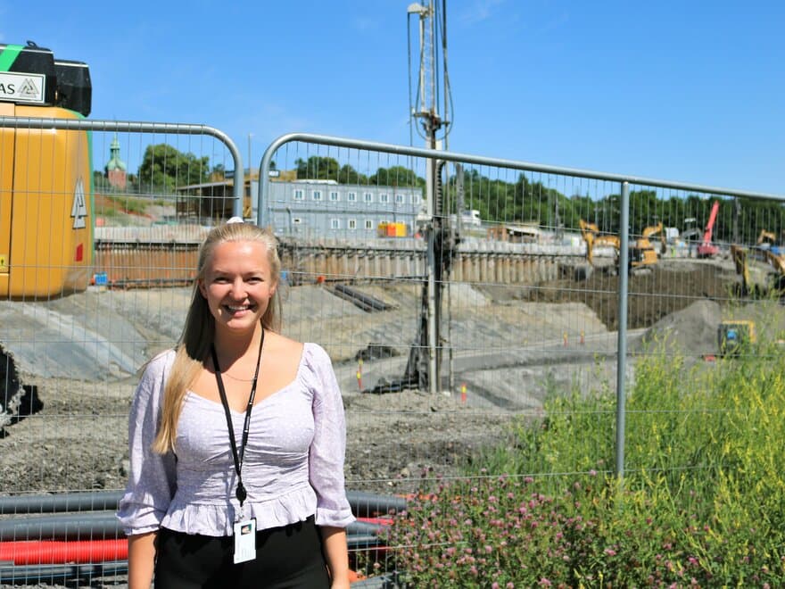 Sommerjobb hos Statsbygg: Indøk-student Anne Marte Rønneseth stortrives i sin sommerjobb hos Statsbygg.