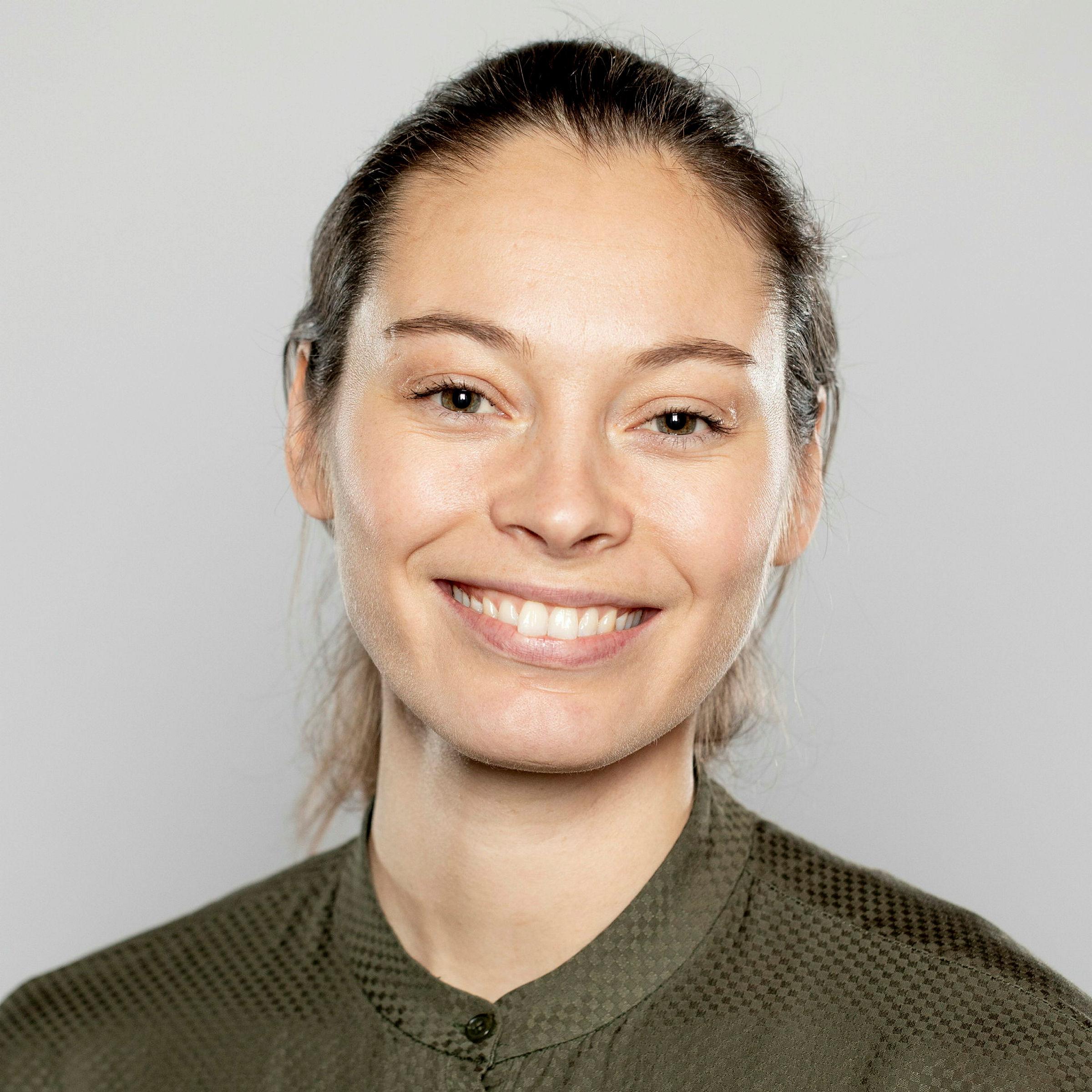 Bildet viser Line Lieblein Røsæg
Stipendiat
Fakultet for biovitenskap
Institutt for husdyr- og akvakulturvitenskap , NMBU