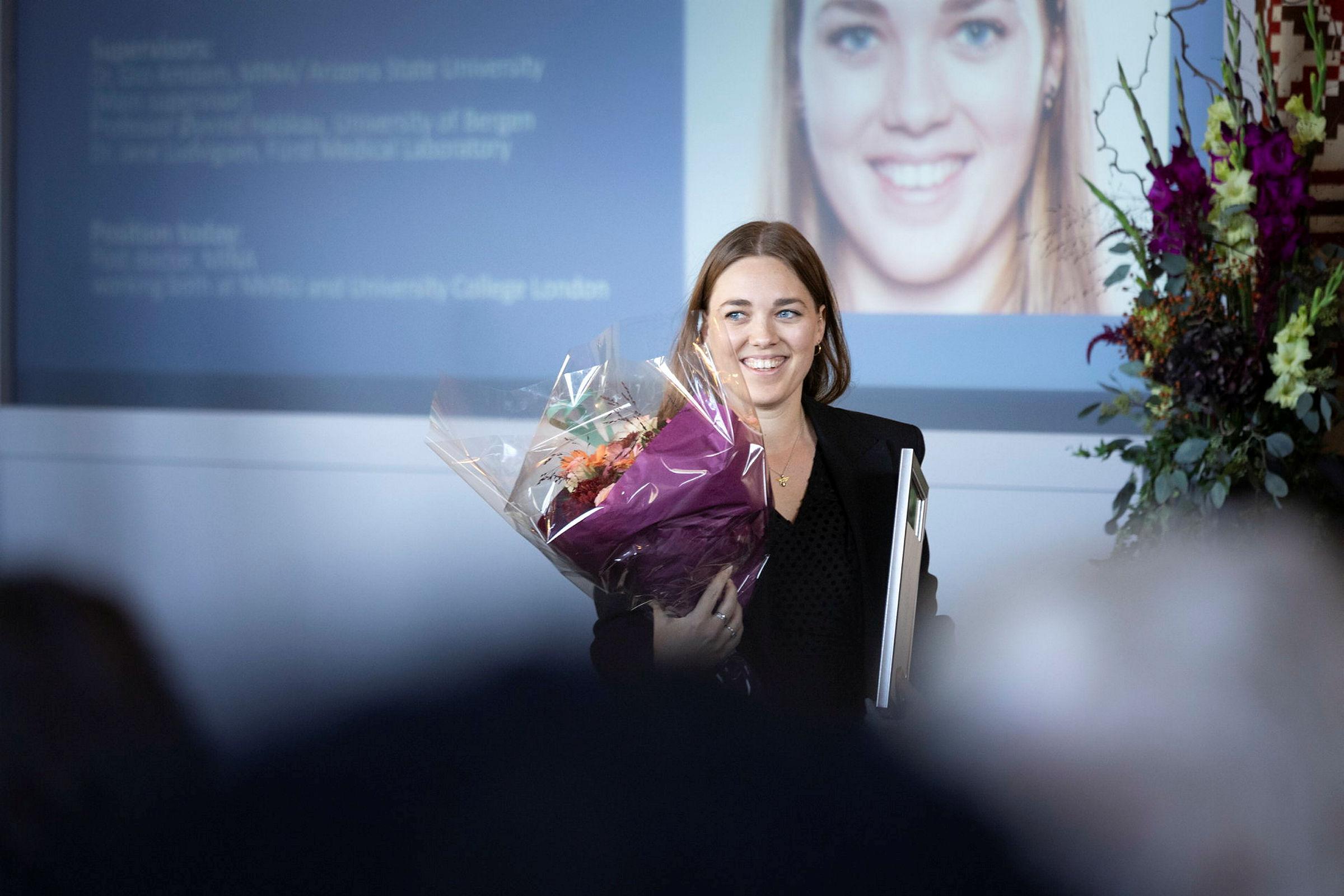 Doktorgradsseremoni 2023
Rektor Siri Fjellheim
Tale
What’s the point of research?
Science in a time of crises
Dr. med. Camilla Stoltenberg
Prorektor Finn-Arne Weltzien
Hilsen fra doktorene
Dr. Rebecca Cavicchia
Alf Bjørseths Inspirasjonspris 2023